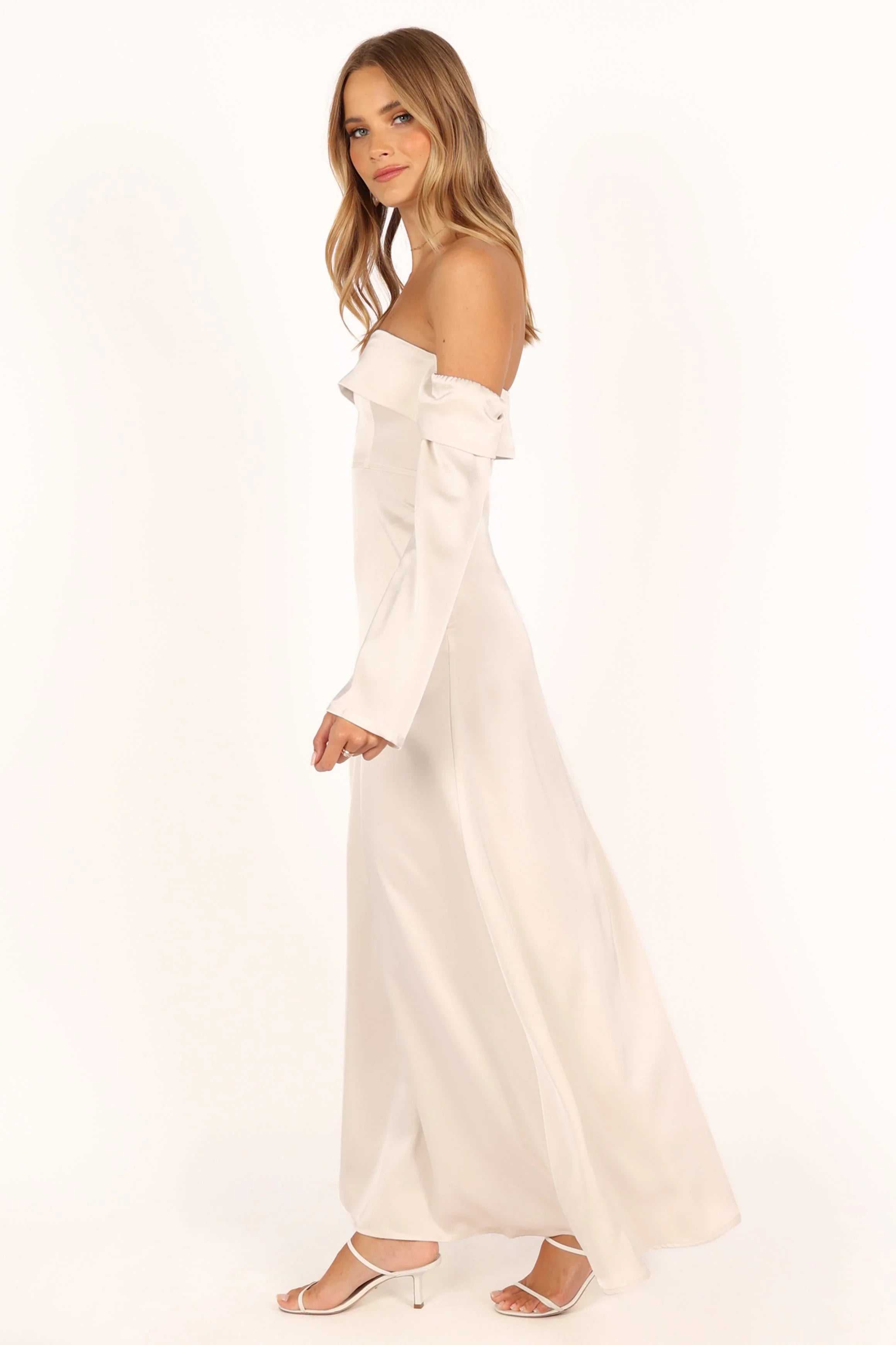 Gigi Off Shoulder Maxi Dress Cream