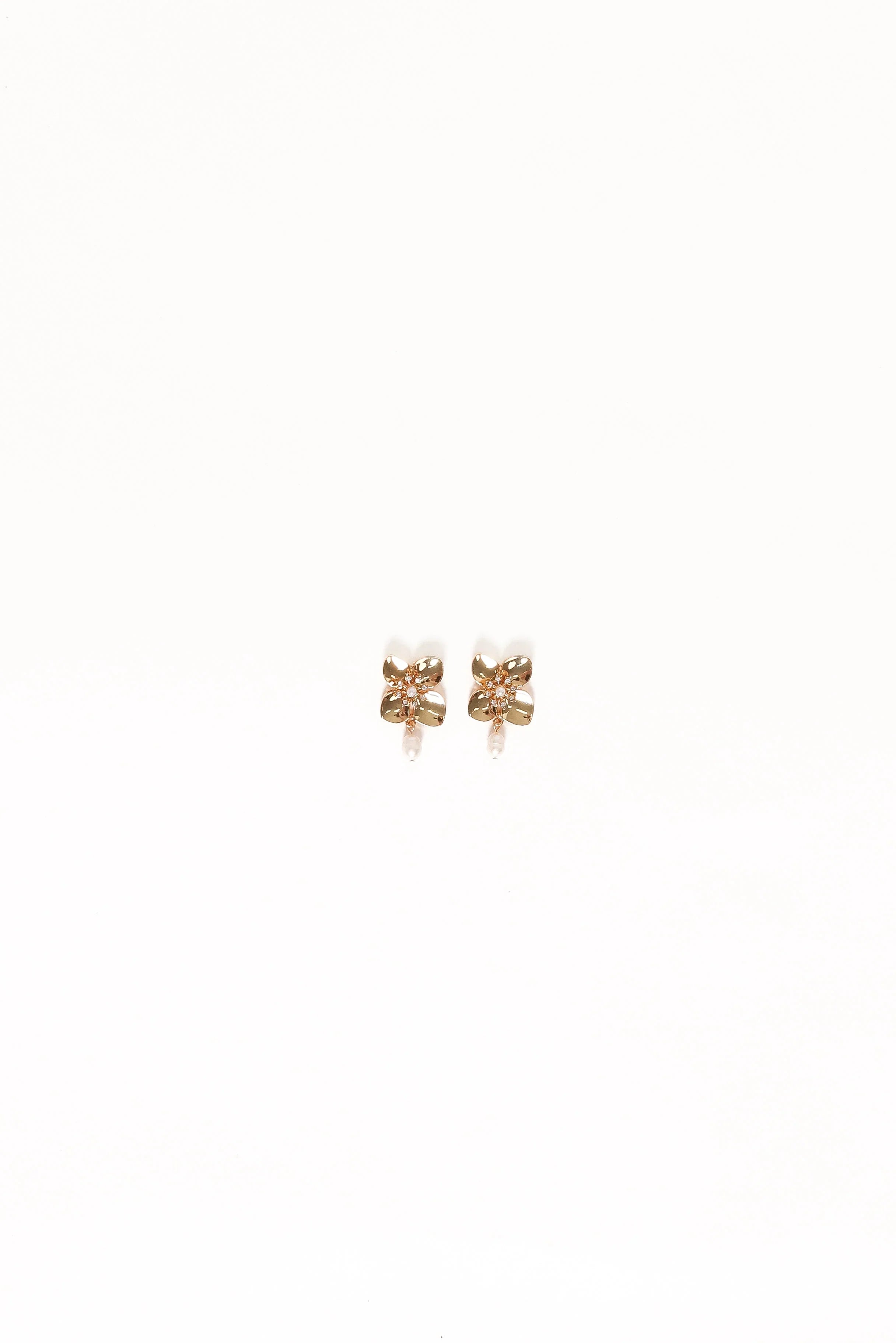 Trina Flower Earrings Gold Pearl