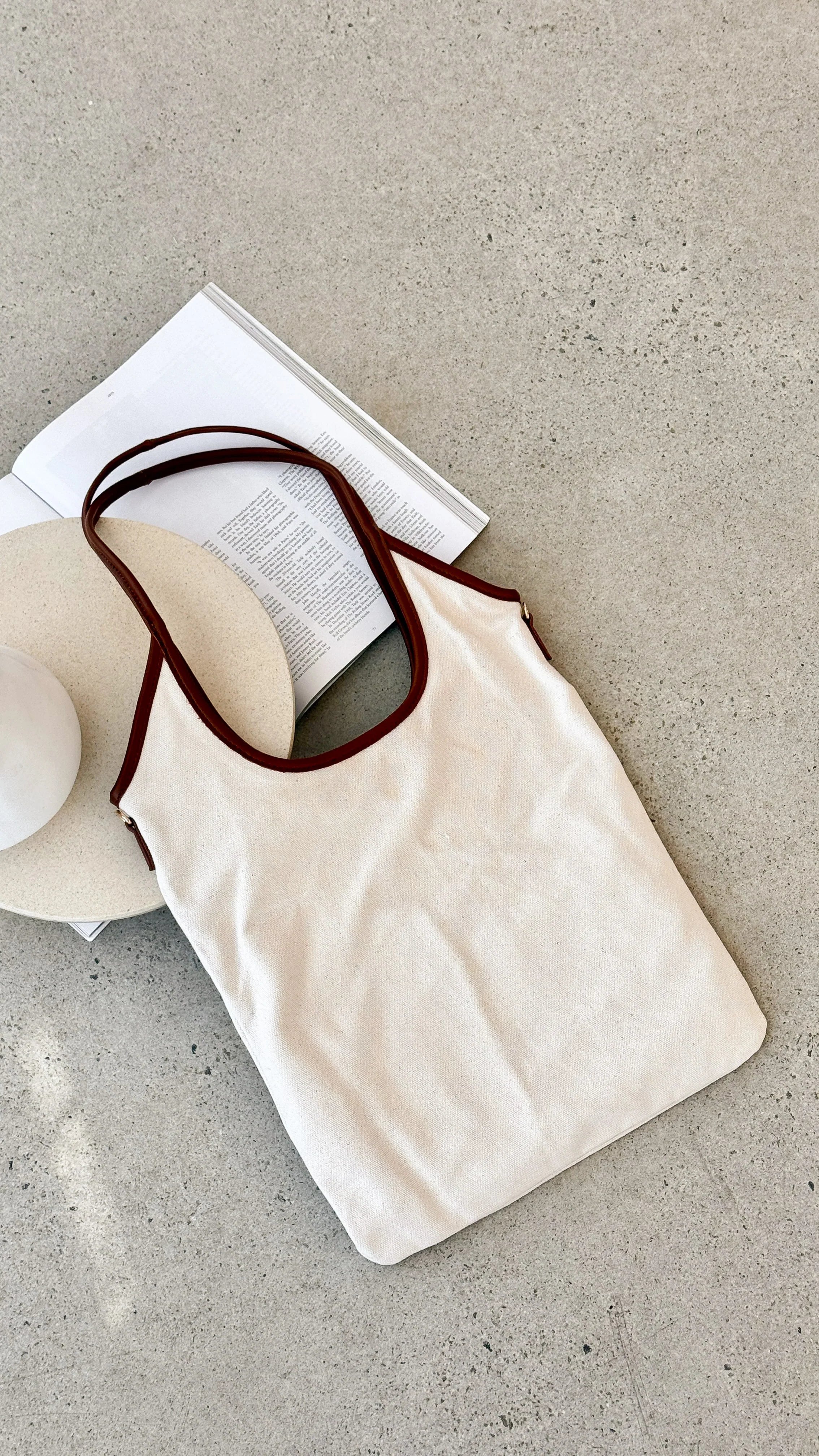 Isobel Shoulder Bag Natural Linen