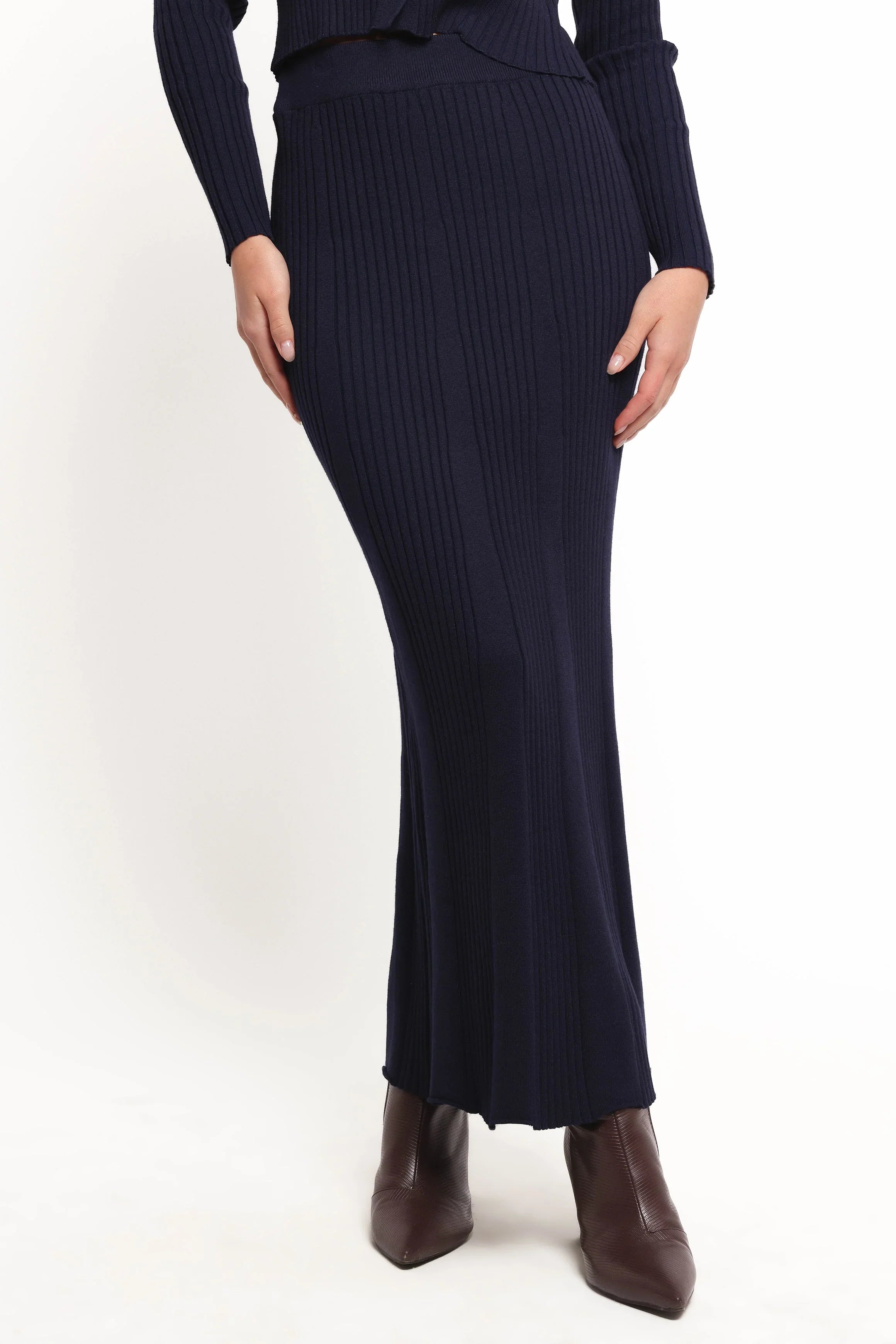 Neya Knit Skirt Set Navy