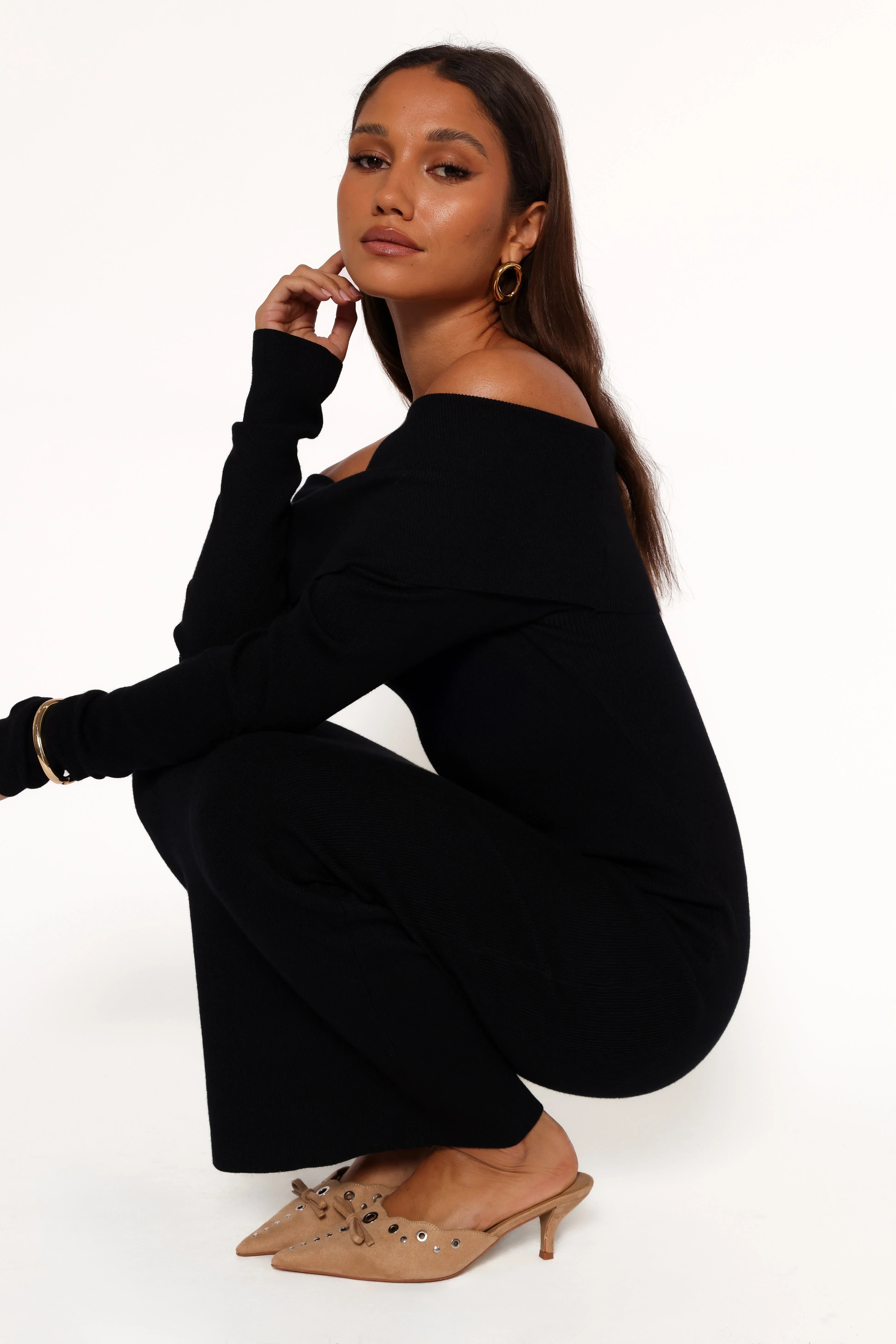 Archie Off the Shoulder Midi Dress Black