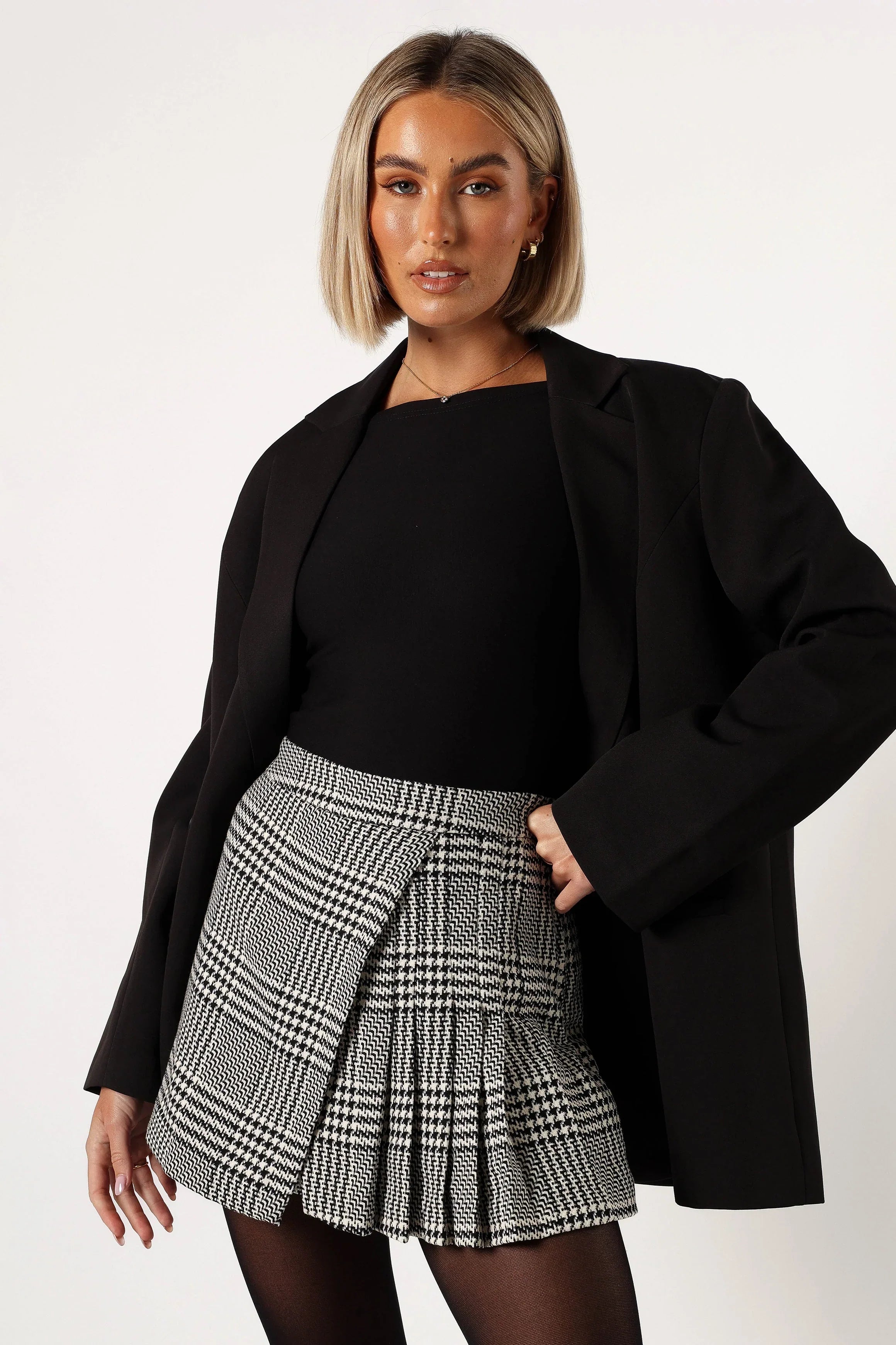 Natasha Mini Skort Black White