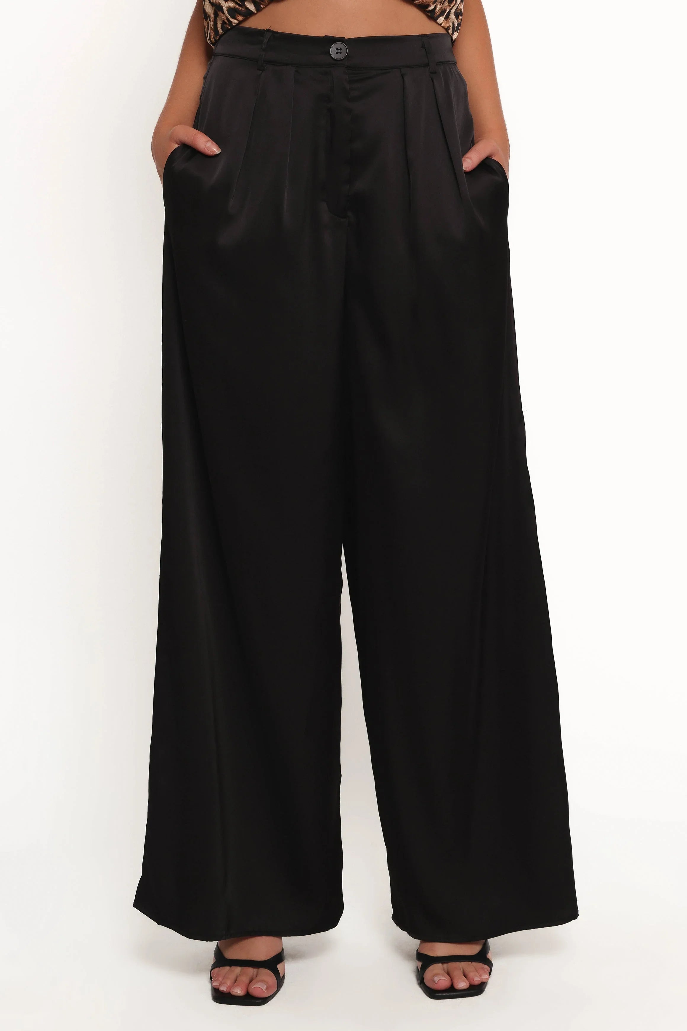 Harlow Two Piece Set Tan Black