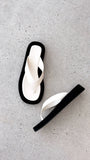 Yamira Thong Bone