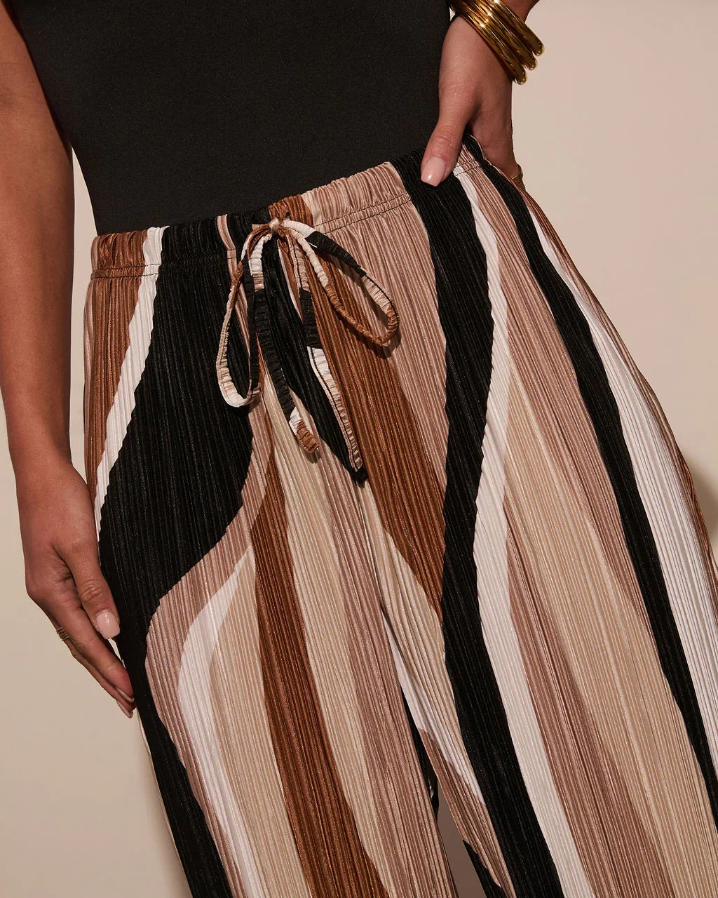 Milley Plisse Abstract Pants
