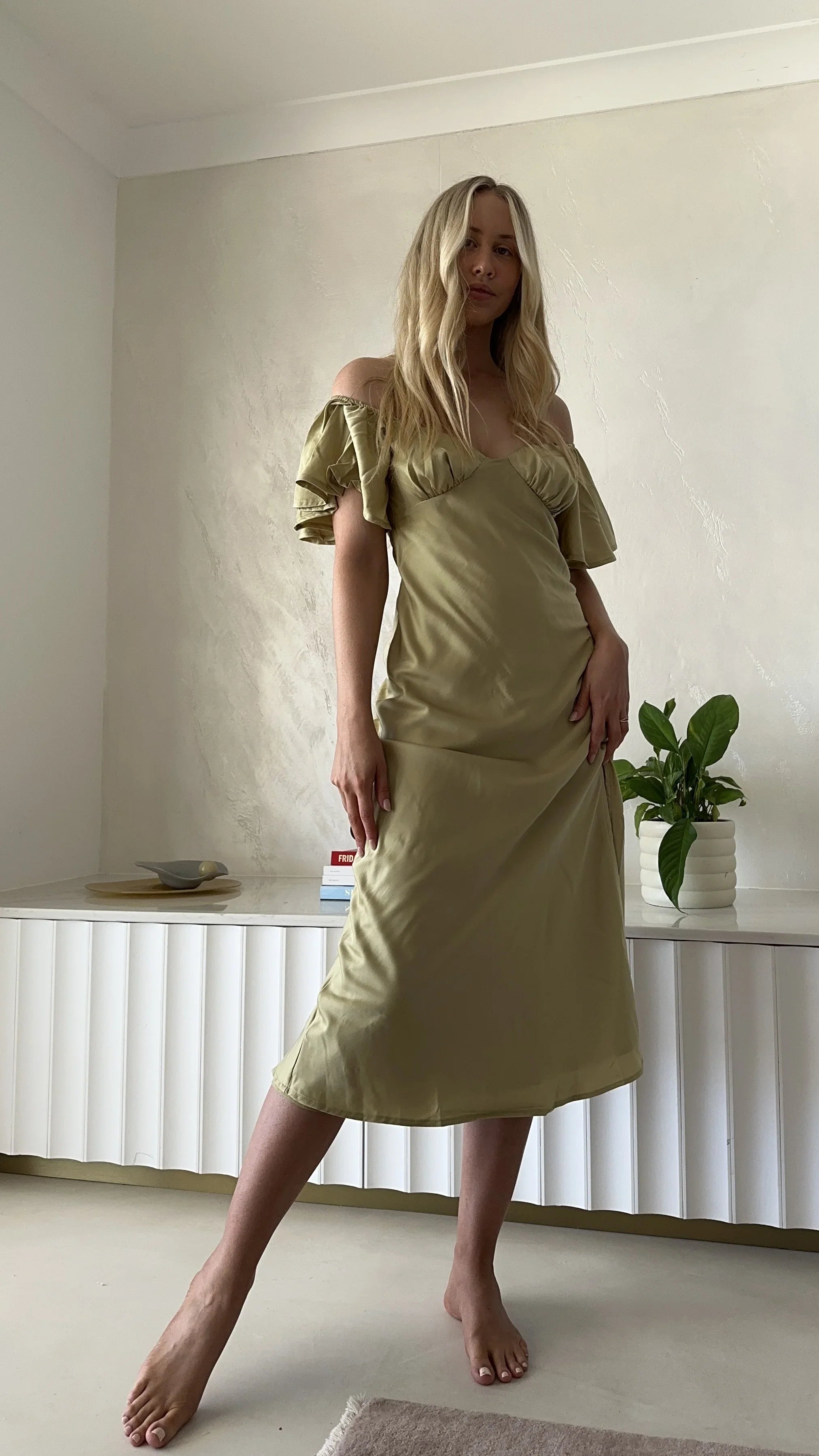 Louisa Midi Dress Olive